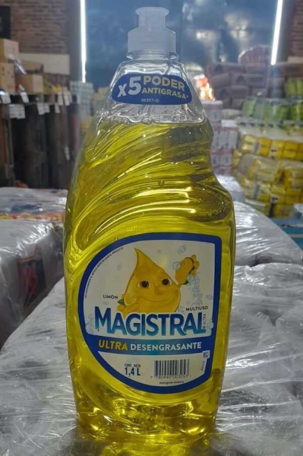 MAGISTRAL DETERGENTE ULTRA LIMON 1,4 LITRO